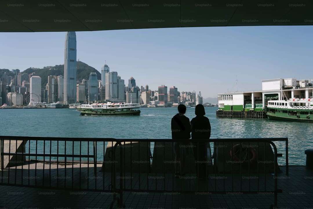 广东深圳机器人6S店推进机器人走向日子场景